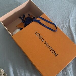 Louis Vuitton box